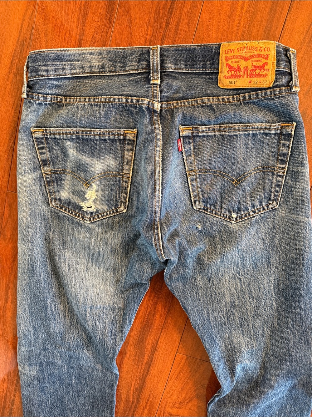 Levi's 501 Straight Jeans with Distress